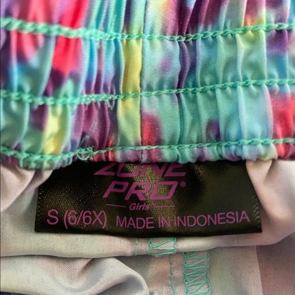 3-pack of girls shorts!!  Nearly new girls shorts sz 6-7.  Great summer wear! - Picture 5 of 7